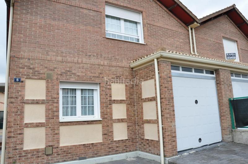 Foto fe11617d-455b-4a5b-9e17-1dd042bff9da. Chalet avec chauffage parking dans Renedo de Esgueva