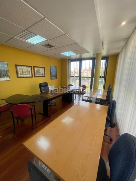 Foto beee334d-0a0e-4fa7-b631-68ef4fc0b617. Oficina a La Rubia Valladolid