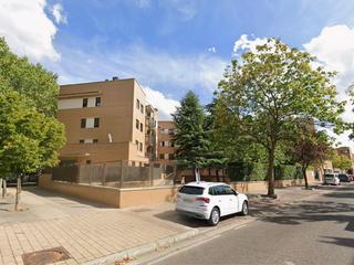 Location Appartement  Calle salon del abadengo. Vivienda de 3 dormitiorios en parque alameda