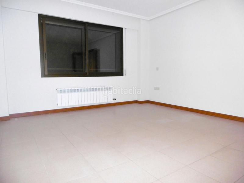 Foto 89c52f10-2bad-466d-b131-3c5853835bbf. Alquiler piso vivienda de 3 dormitiorios en parque alameda en Valladolid