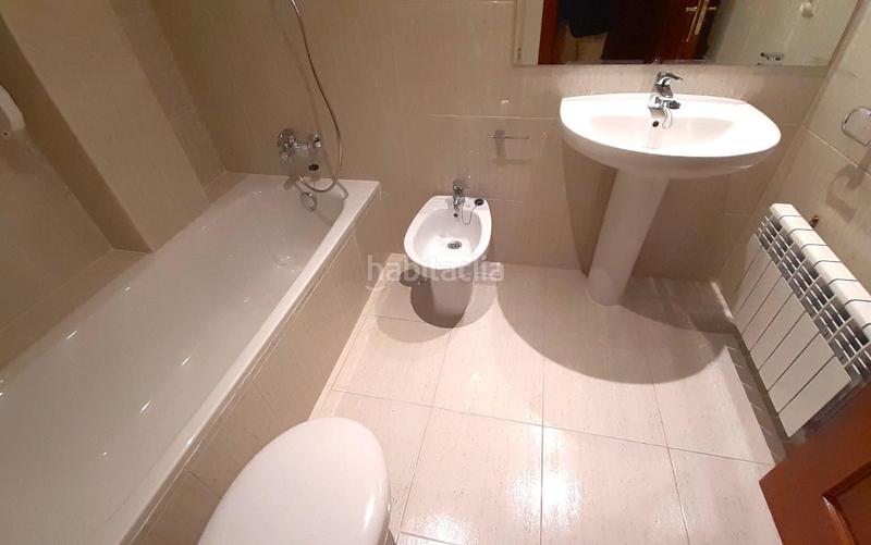 Foto fa0ae67b-98fa-4f5c-ae3f-a6f017ac3a48. Alquiler piso vivienda de 3 dormitiorios en parque alameda en Valladolid