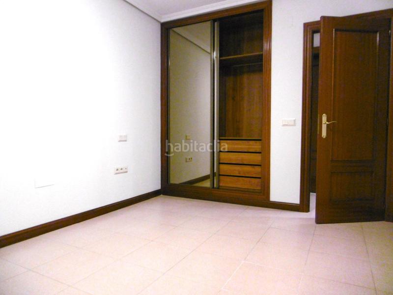 Foto 08a4da1a-137b-4cea-837d-e3daaf6d633b. Miete etagenwohnung mit heizung parking in Parque Alameda - Paula López Valladolid