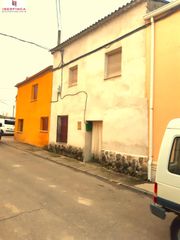 Mas à Villavaquerín. Venta de casa en villavaquerin