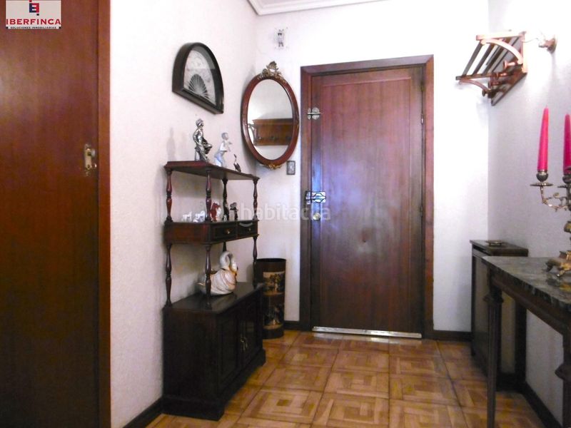 Foto e637772b-abc9-48cf-b5bc-8d29475e9935. Flat with heating parking in Campo Grande Valladolid