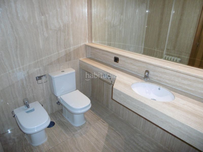 Foto a1adc2b7-fb46-4127-b9c2-d3aef2b74b44. Affitto appartamento con riscaldamento parcheggio piscina in Valladolid