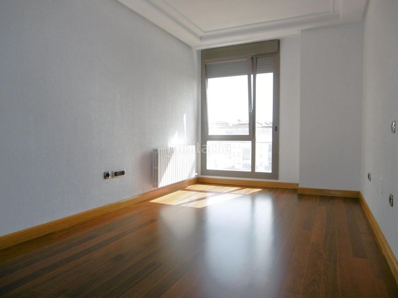 Foto e3c4fbc2-cddb-48d3-bed9-2f0d36ee1dde. Affitto appartamento con riscaldamento parcheggio piscina in Valladolid