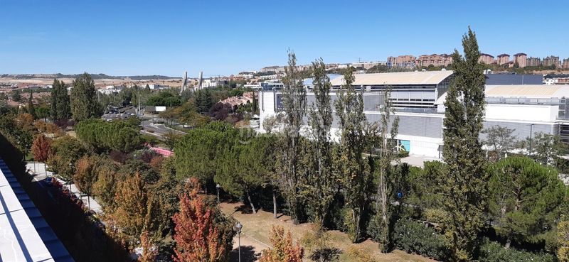 Foto 87ca6e31-104d-465e-80f5-615fb6984084. Lloguer àtic amb calefacció aparcament piscina a Valladolid