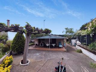 Fondo rustico  Carrer baix ebre,. Terreno con construcción de 25m sin cedudla de habilitabilidad,