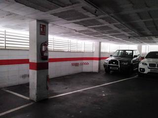Aparcament cotxe a Antiga 28. Plaza para dos coches