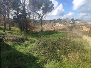 Terreny residencial a Garrigues 4. Se vende parcela de más de 800 m2 en aigües bones