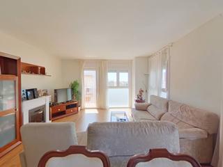 Pis  Anselm clave. Piso de 4 habitaciones, esquinero