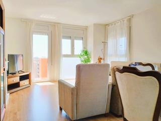 Pis  Anselm clave. Piso de 4 habitaciones, esquinero