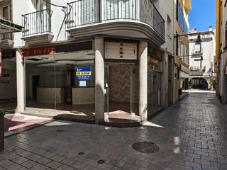 Rent Business premise  Calle tapioles. Local en alquiler en centre