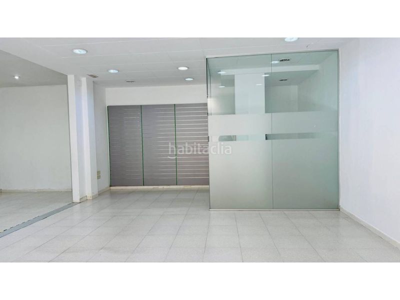 Foto 332d1961-c4d8-4842-94fe-a112738927ff. Lloguer local comercial a calle bellaire 39 a Centre Blanes