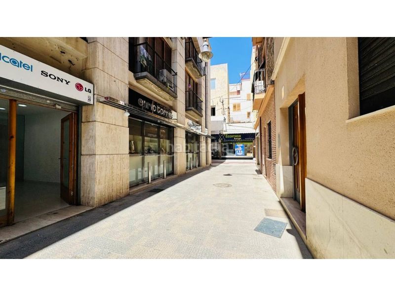 Foto b7eac2c7-471f-4f55-a516-8f92b65e7a8b. Lloguer local comercial a calle bellaire 39 a Centre Blanes