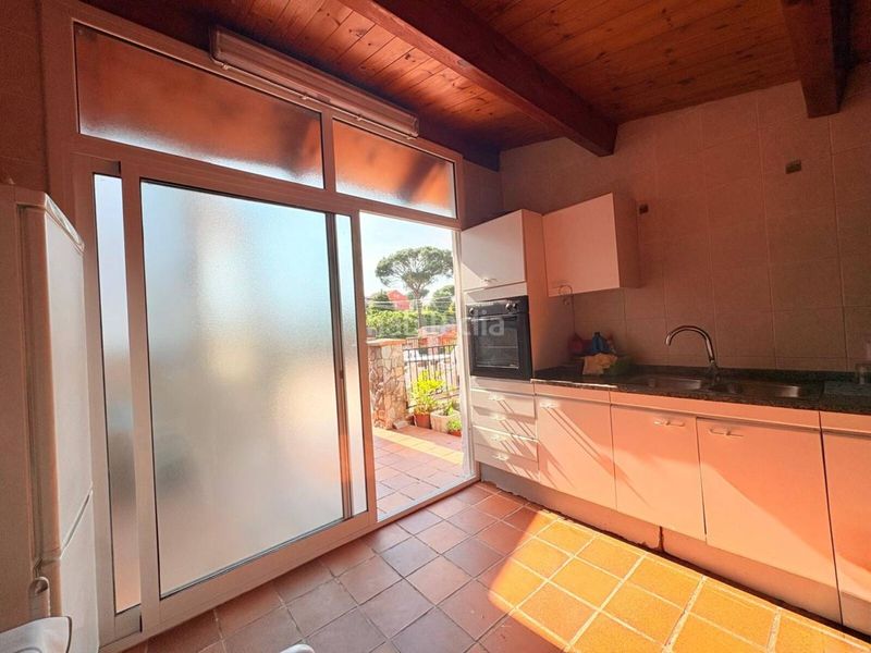 Foto bea27ce1-c242-4e00-8875-534a4d0cf35e. Casa amb calefacció aparcament a Caldes de Malavella