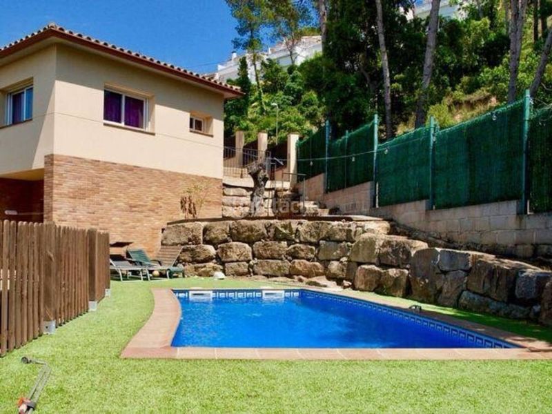 Foto 5d08efb8-1540-4152-8135-7c9d73230f2a. Casa amb aparcament piscina a Santa Cristina-Sant Francesc Blanes