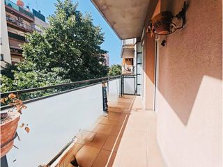 Appartamento in Paseo países catalanes 124. Fantástica oportunidad para un piso de 4 habitaciones