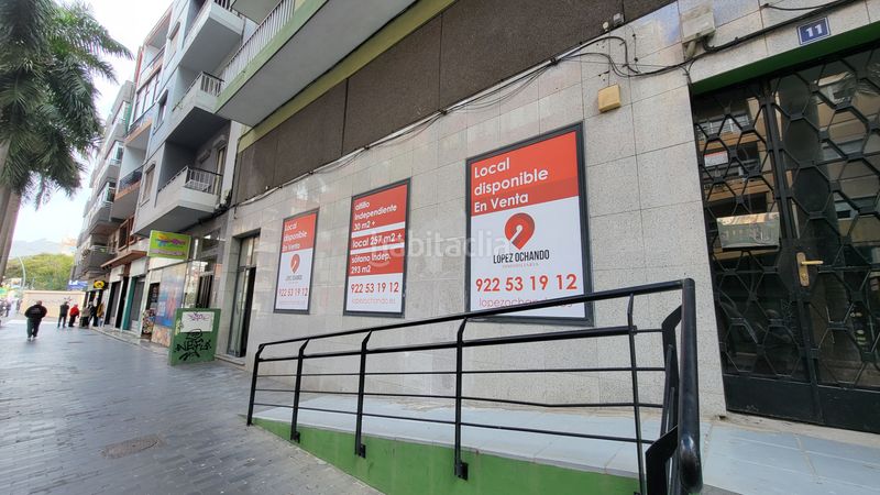 Local Comercial  en  Avenida la salle 11. Local más sótano más altillo en la popular avenida de la salle
