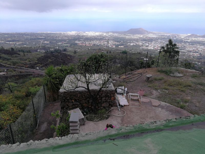 Foto a03b4cc2-7d05-4cb9-99da-7977b6aefb69. Finca rústica a Centro Güímar