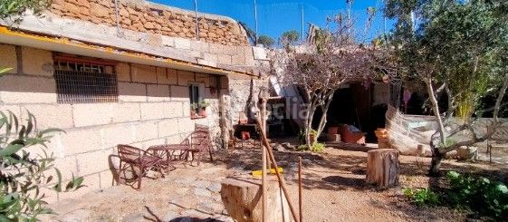 Foto e2d26387-491e-4109-a733-7c3a056a4685. Finca rústica a Arico