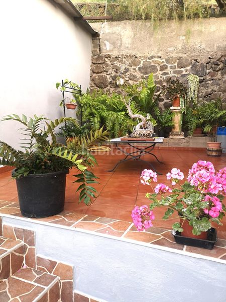 Foto 2bf4248d-7eb2-458d-a584-f00823345550. Rent house with parking in Centro Güímar