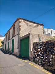 Masia a Calle de el peral 21. Un tesoro de 1900 en el casco antiguo de güímar: proyecto de inv