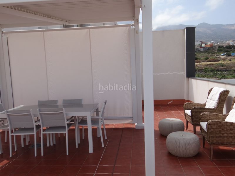 Foto a037879a-3077-436b-a94f-91e199c22b0c. Dúplex amb aparcament a Centro Güímar