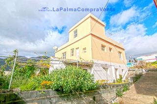Casa a Carretera san nicolás 8. Id-628 perfecta oportunidad de compra de una vivienda en dos pla