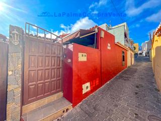 Casa adossada a Calle picasso 9. Id-655  tenemos la casa perfecta para ti o tú negocio, en una bu
