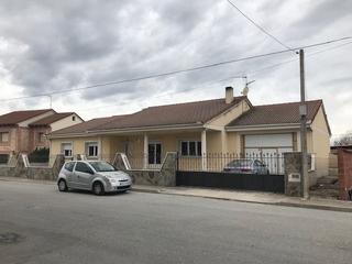 Casa a Calle de la cabrera 1d