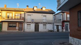 Casa a Carretera de segovia 21. Casa dos alturas en sanchonuño