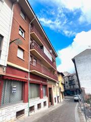 Pis a Calle diego velázquez 4. Excelente piso de 128 m2  en el centro ascensor garaje y tratero