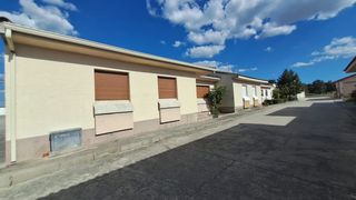 Reihenhaus  Calle valentin uceta 21. Casa en planta baja . samboal