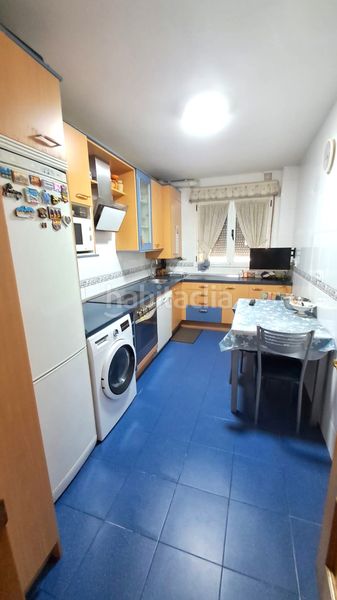 Foto dd5c8019-1706-4569-91f8-adc1c236cbbc. Flat in calle pablo neruda 2 in Cuéllar