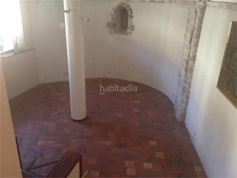 Foto 7743bcee-34a8-4567-9113-4b8e236aa073. Lloguer local comercial a avenida camilo jose cela 43 a Cuéllar