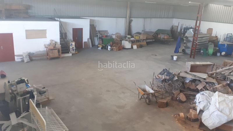 Foto bb894f22-68a7-42a6-aa36-88cf72a93211. Nau industrial a carretera valladolid 3 a Cuéllar