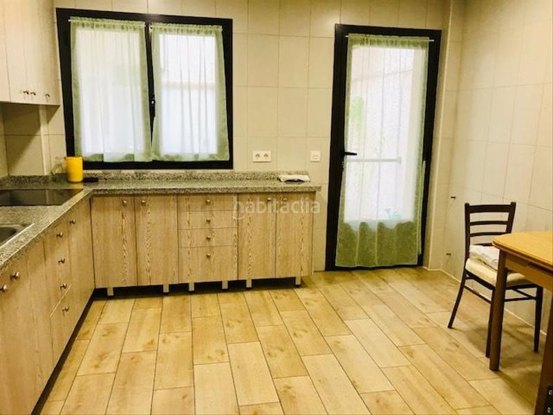 Foto 5b7dd9ef-12c2-424c-bff0-488918a36062. Casa en calle antonio herrera 3 en Cuéllar