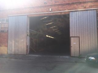 Miete Fabrikhalle  Calle panaderos. Se alquila nave industrial de 950 m2 en la c/ panaderos de medin