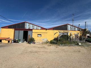 Fondo rustico in Lugar diseminados 256. Se vende parcela rustica, con nave y casa