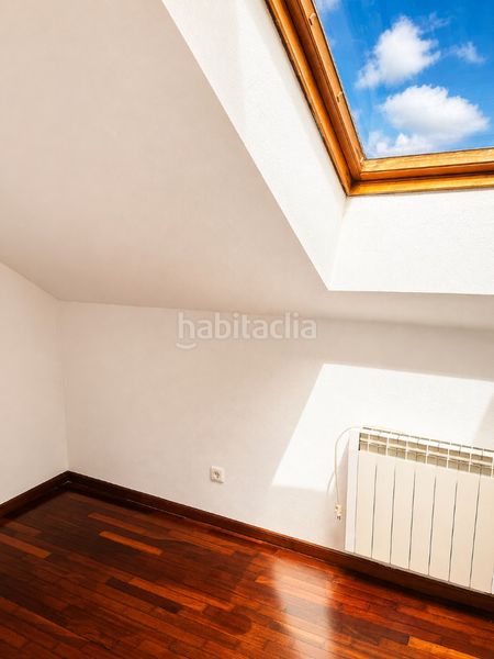 Foto b0c7ed5f-c6d9-4775-b6df-8a93f3991e01. Duplex in calle camino real 143 in Cartes