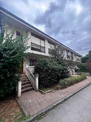 Duplex  Calle camino real 143. Se vende dúplex  en cartes