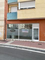 Local Comercial en Calle Almería 14