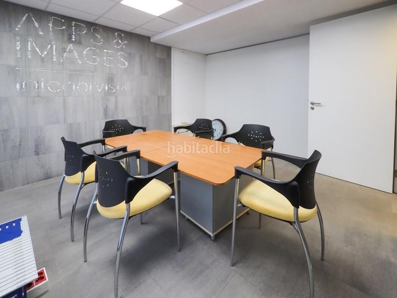Foto b7a3f92d-b8eb-4017-817c-e4fca72bcc97. Rent office space with heating in Poble Sec Igualada