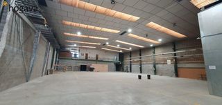 Miete Fabrikhalle in Can Vinyals. Nave industrial en alquiler