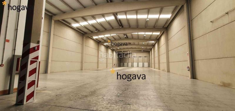 Foto b8d01256-5932-4fd2-bc33-4ff58d18a7c0. Miete fabrikhalle in Olesa de Montserrat