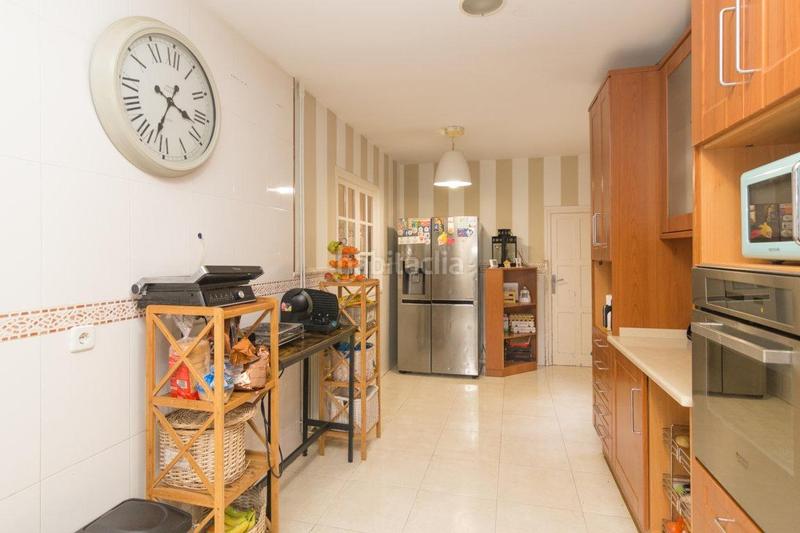 Foto 1da34c16-5c10-4233-afeb-2688254935bc. Casa con riscaldamento in Eixample Sant Cugat del Vallès