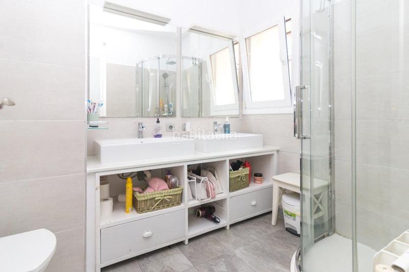 Foto 2319ffe4-31cf-4ff6-8127-55a1cf564d34. Casa con riscaldamento in Eixample Sant Cugat del Vallès