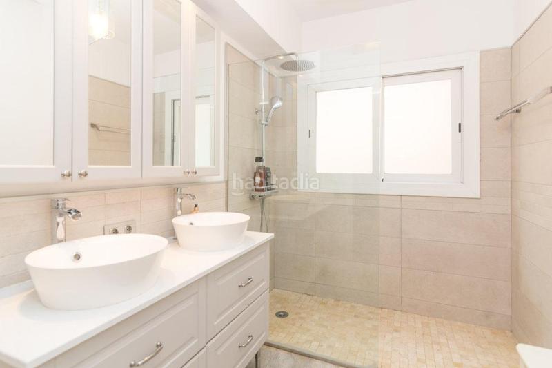 Foto 4dbc1d9a-a7a7-4346-84a4-a2691a913dcb. Casa con riscaldamento in Eixample Sant Cugat del Vallès