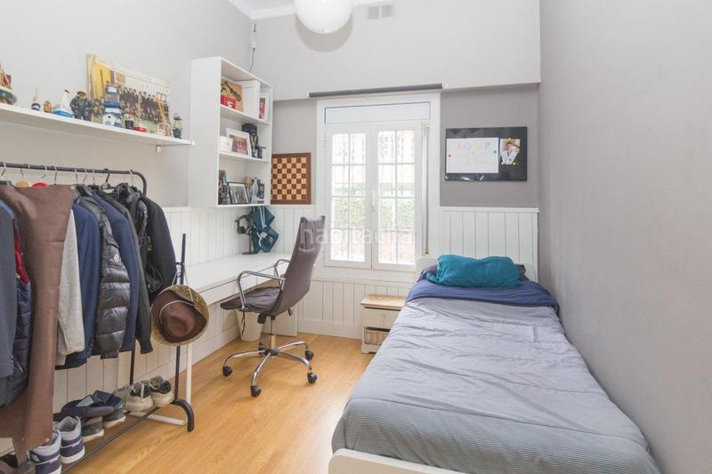 Foto 9d20efde-347f-4df0-80a3-2116b9645f9e. Casa con riscaldamento in Eixample Sant Cugat del Vallès